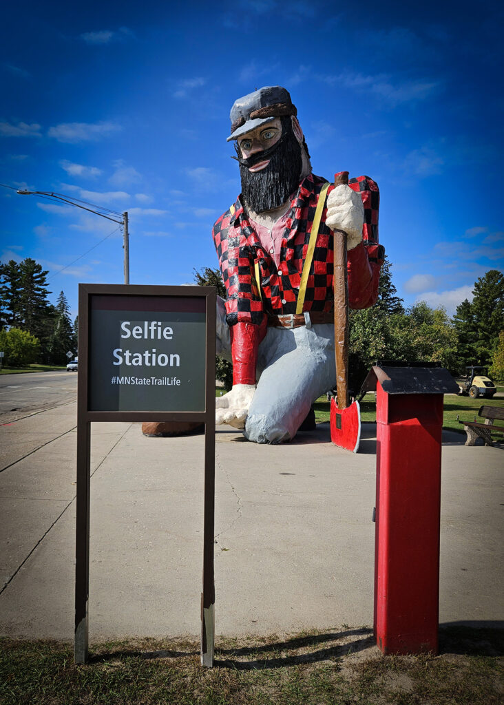 Minnesota Roadside Attractions - World's Largest Paul Bunyan Statue