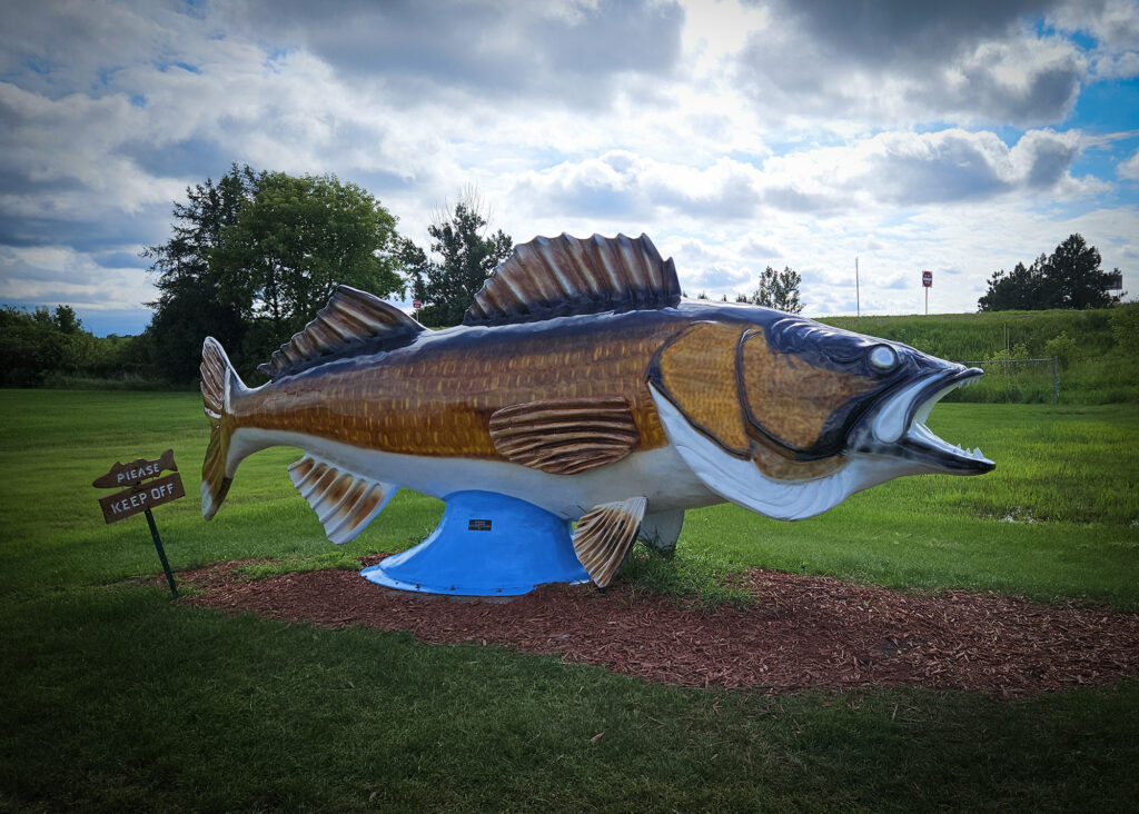 Minnesota Roadside Attractions - World's Largest Walleye